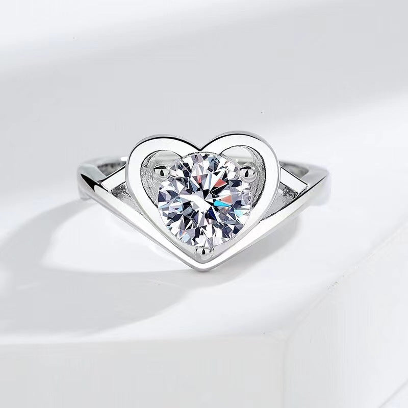 1 Karat Moissanite Ring Four-claw Female Ring Live Mouth